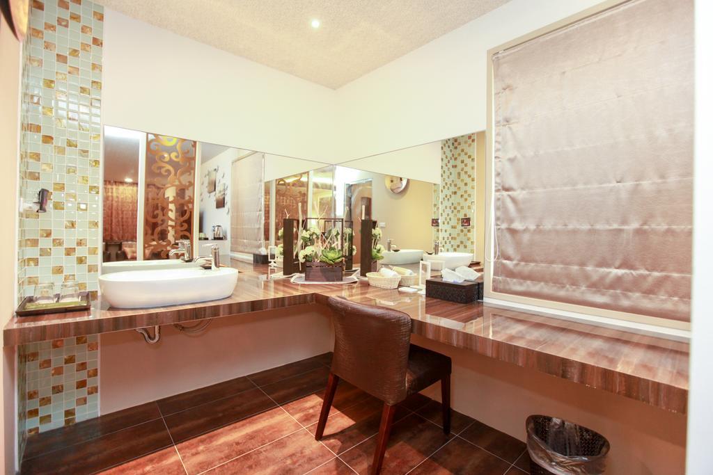 דונגשאן The Tiles Garden Yilan B&B מראה חיצוני תמונה